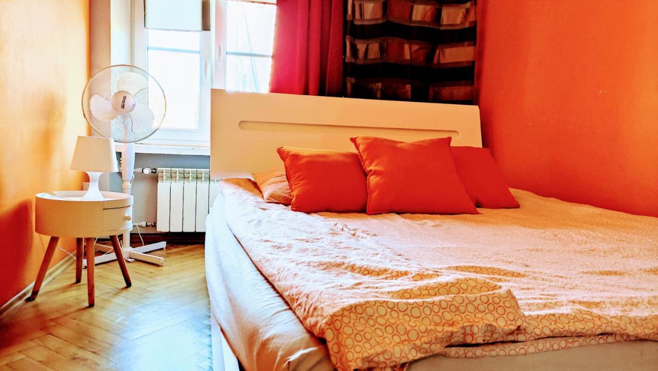 Apartment Rynek Starego Miasta Old Town Market Square - 2 Bedrooms *